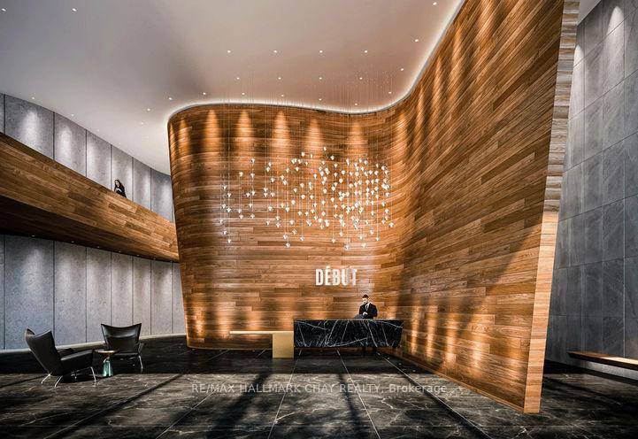Welcome to luxury living in the sky !