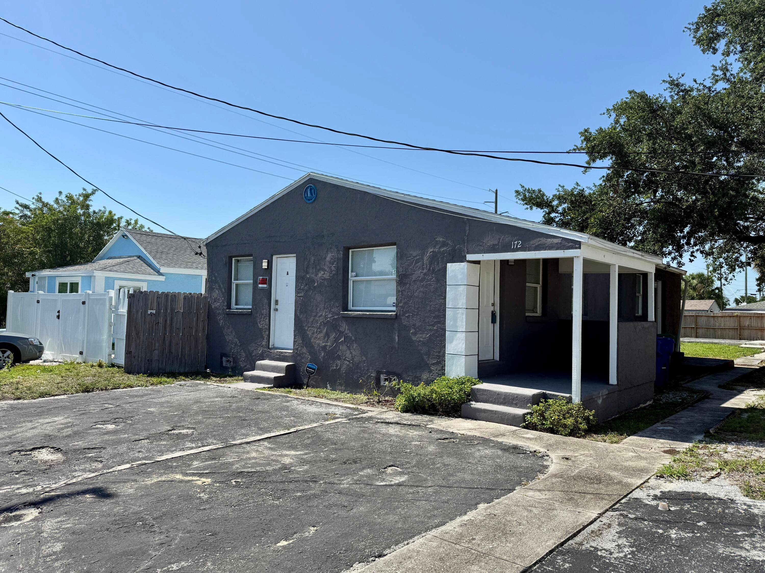 Excellent First Time Homebuyer or Investor Opportunity !