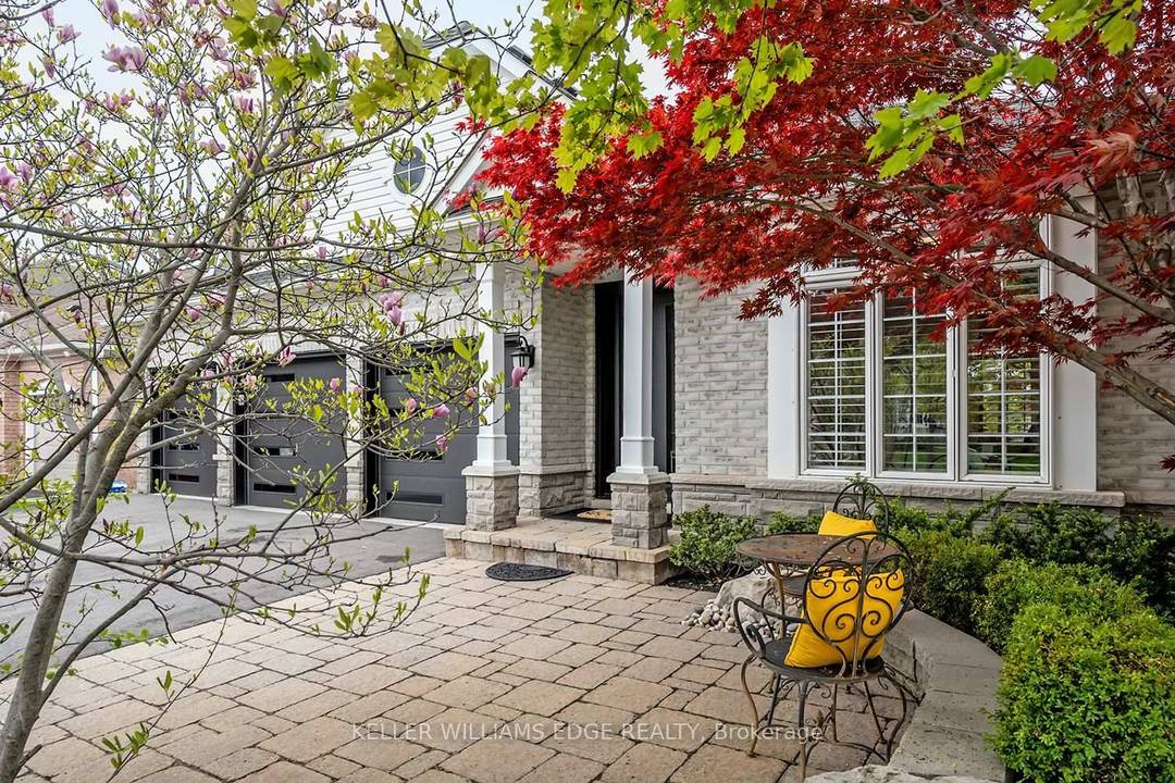 Set in one of Burlington's most desirable communities, this beautifully appointed 3 bedroom, 4 bathroom home offers an elegant blend of comfort, sophistication, and lifestyle.