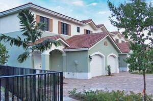 At just five years old, this pet friendly townhouse is in a well kept gated community.