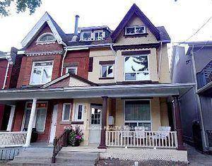 Location, location. Renovated unit in Victorian House at University amp ; College, W Large bedrooms.