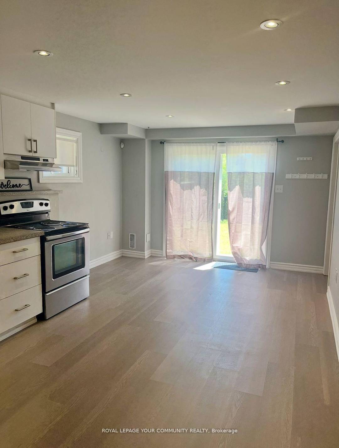 Location ! Location ! 1 Bedroom Walk Out Basement Unit For Lease In High Demand Neighbourhood Of Innisfil.