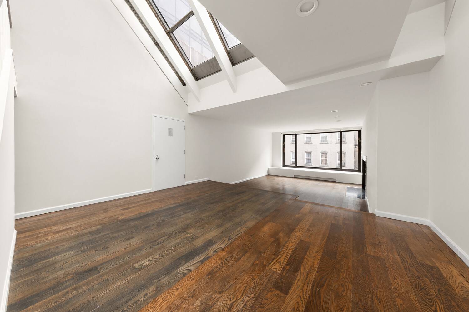Elevate your lifestyle in this exceptional 2, 000 square foot duplex penthouse residence, ideally situated on a quiet, tree lined block in Lenox Hill.
