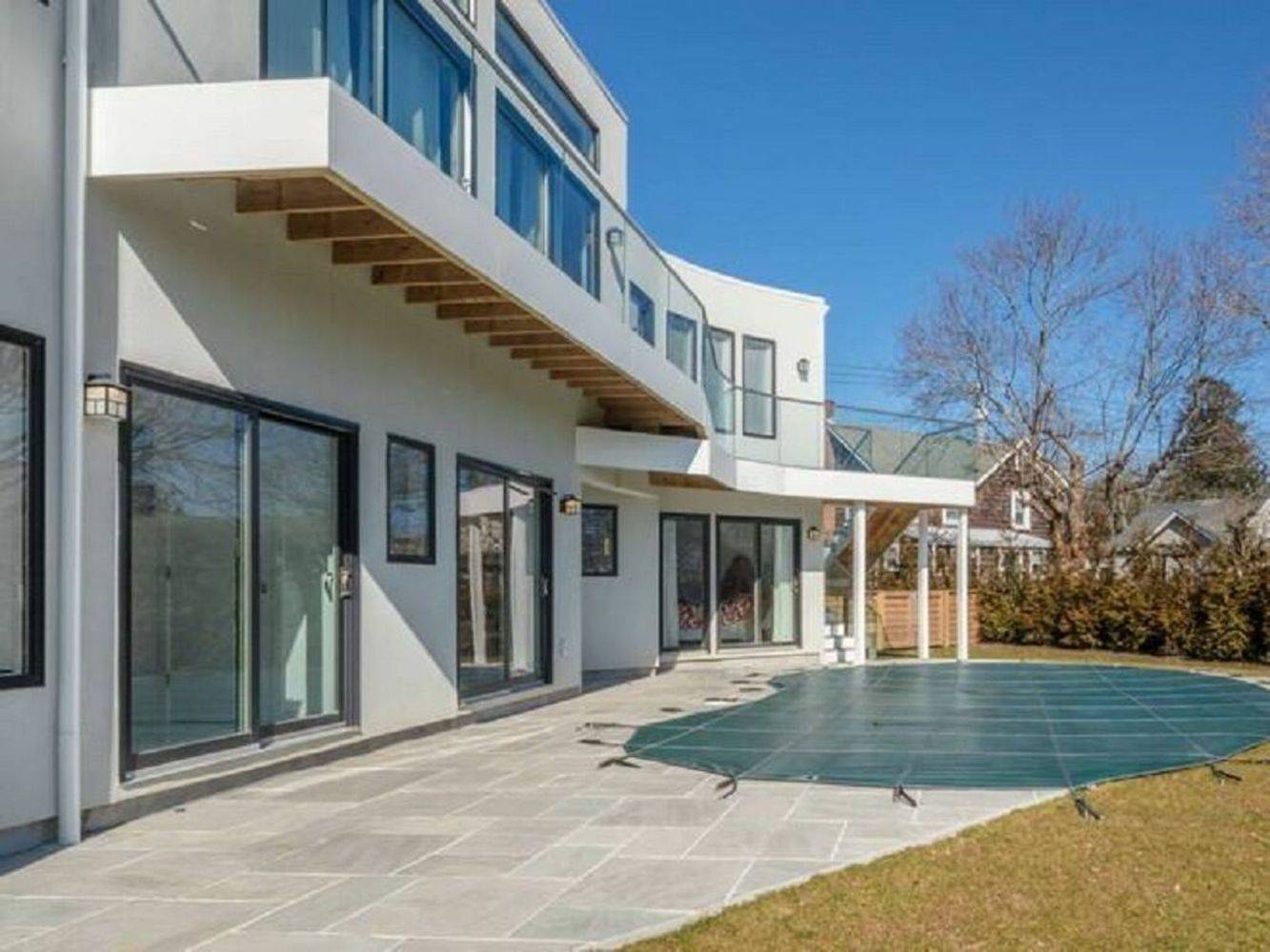 4 Bedroom Beach House on Bluff Road Amagansett