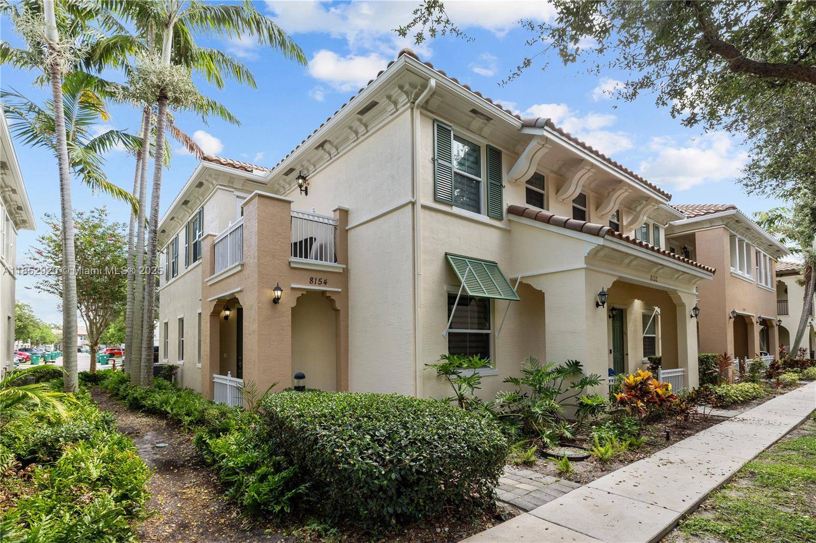 Welcome to this beautifully maintained 2 bedroom, 2 bathroom corner townhouse with a versatile loft space perfect for a home office or guest area.