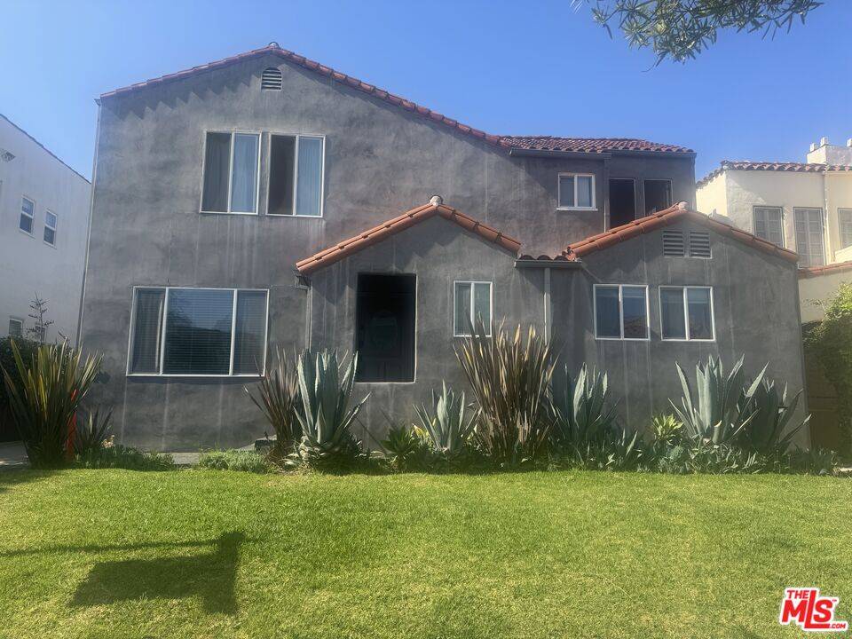 8263  W 4th St 2BR Beverly Grove La