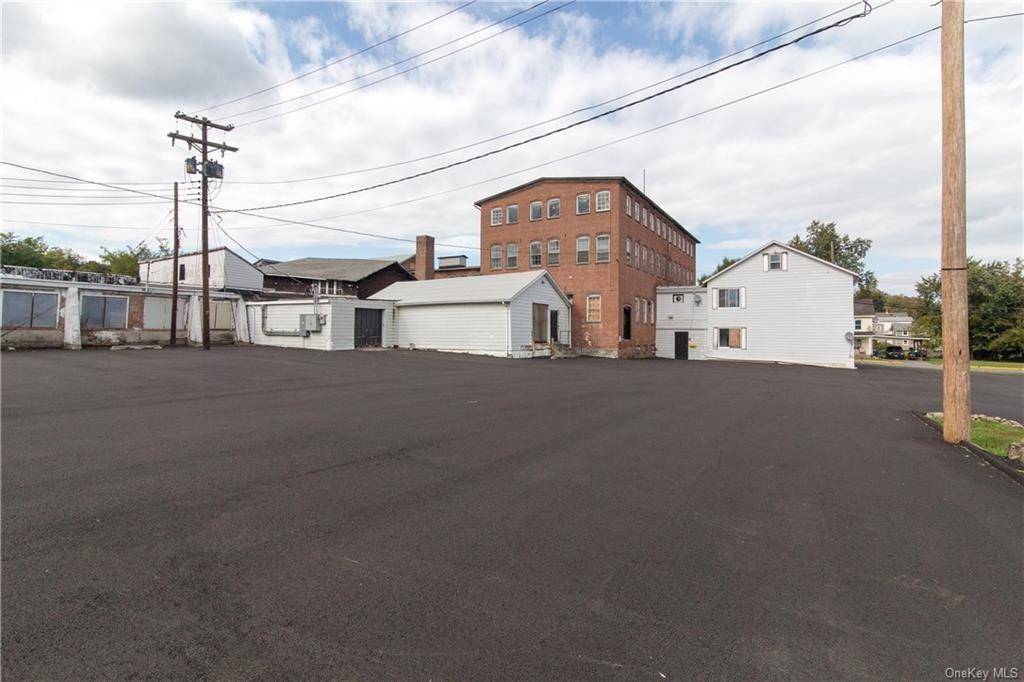 Prime investment opportunity awaits you with this Industrial Mixed Use property with endless potential !