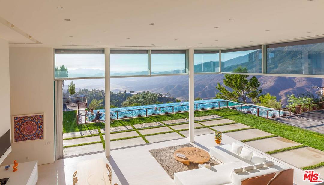 9200   Cotharin Rd 6BR Malibu La