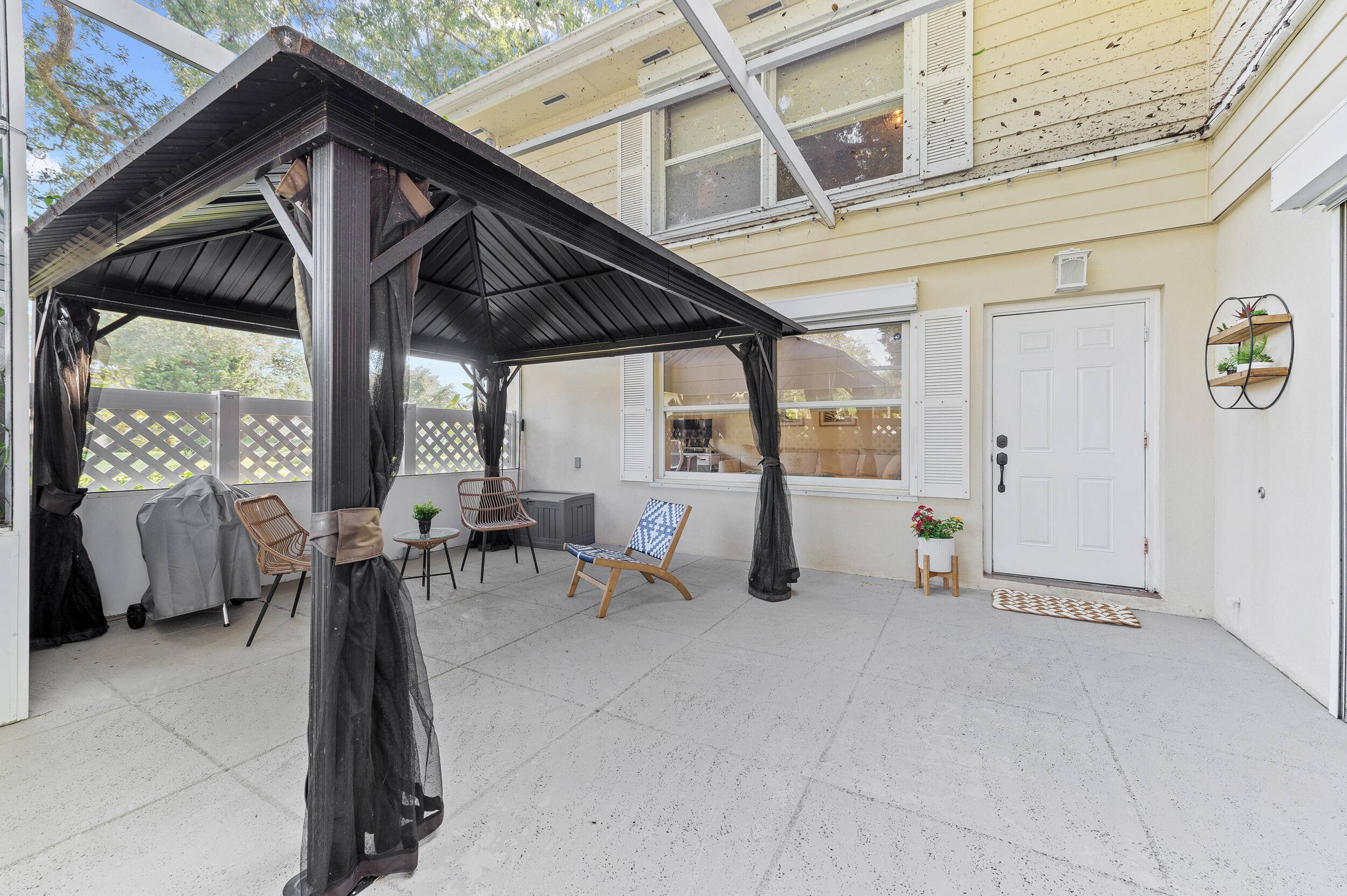 This 2 bedroom, 2. 5 bath townhome offers spacious living, stylish updates, and a private fenced courtyard perfect for entertaining or relaxing under the Florida sun.