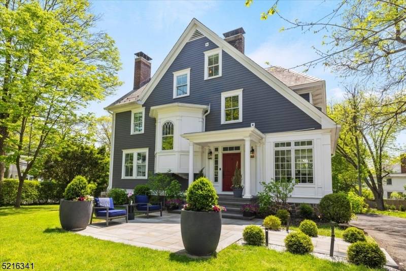 This beautiful completely updated 2020 fully furnished Colonial 5 BR's main house plus 2 bedroom guest apt, 4.