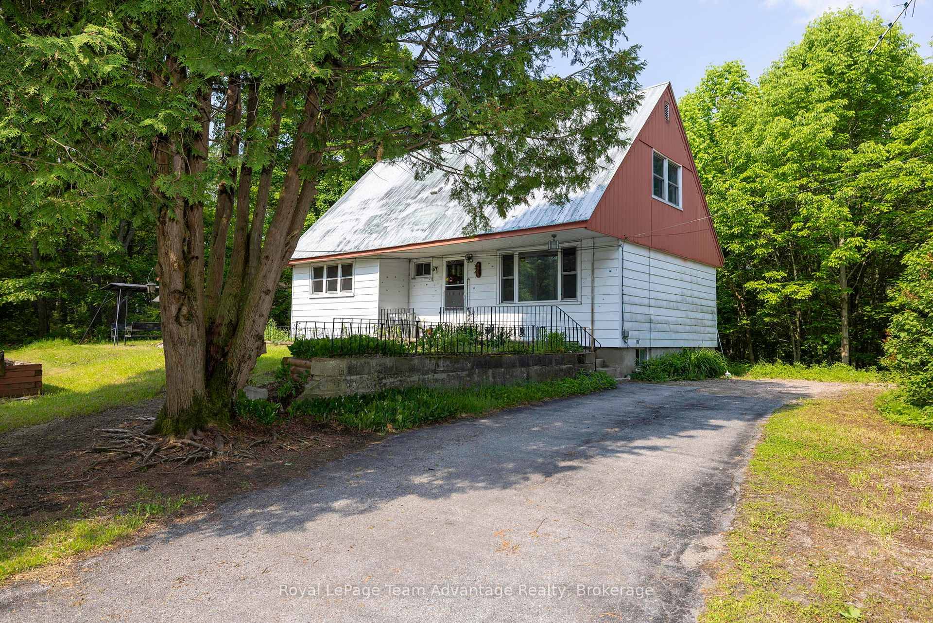 Welcome to this spacious 4 bedroom, 1.