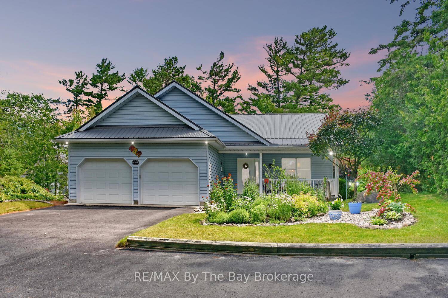 If you are looking for a full time year round home with beach days and quiet evenings in a charming backyard oasis then this Wasaga Beach gem is exactly what ...