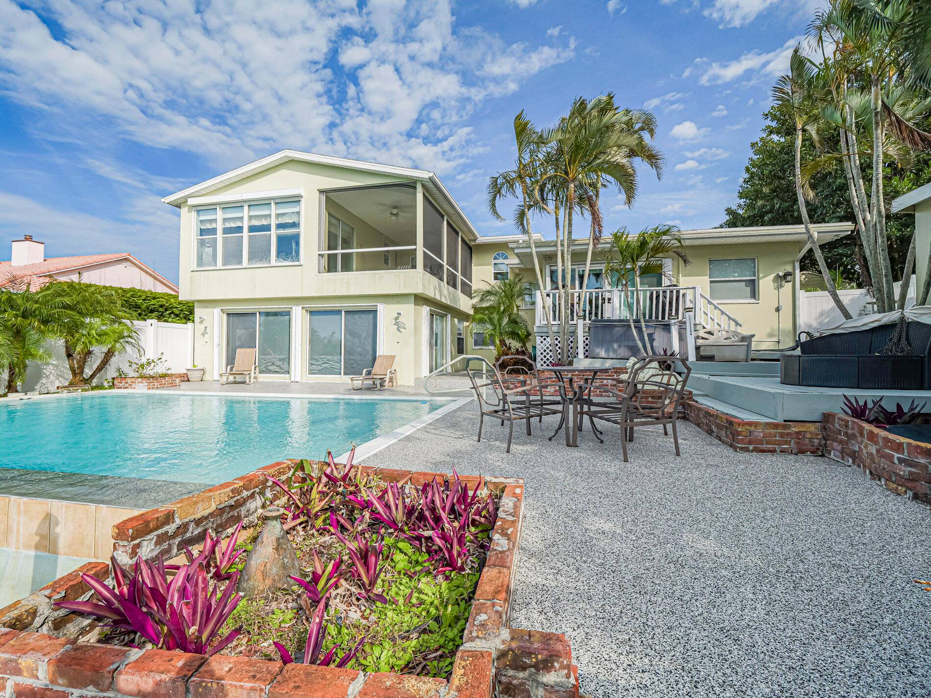 Searching for premier waterfront ?