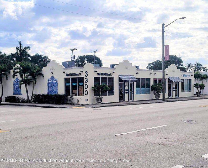 Rare opportunity to purchase this 4 unit freestanding Retail Strip Center located directly on Dixie Highway in the heart of West Palm Beach.