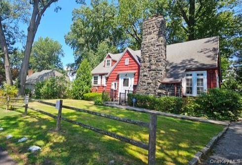 Nestled on a quiet street, this 3 bedroom home with den family room in sought after Homefield, blends charm and location convenience.