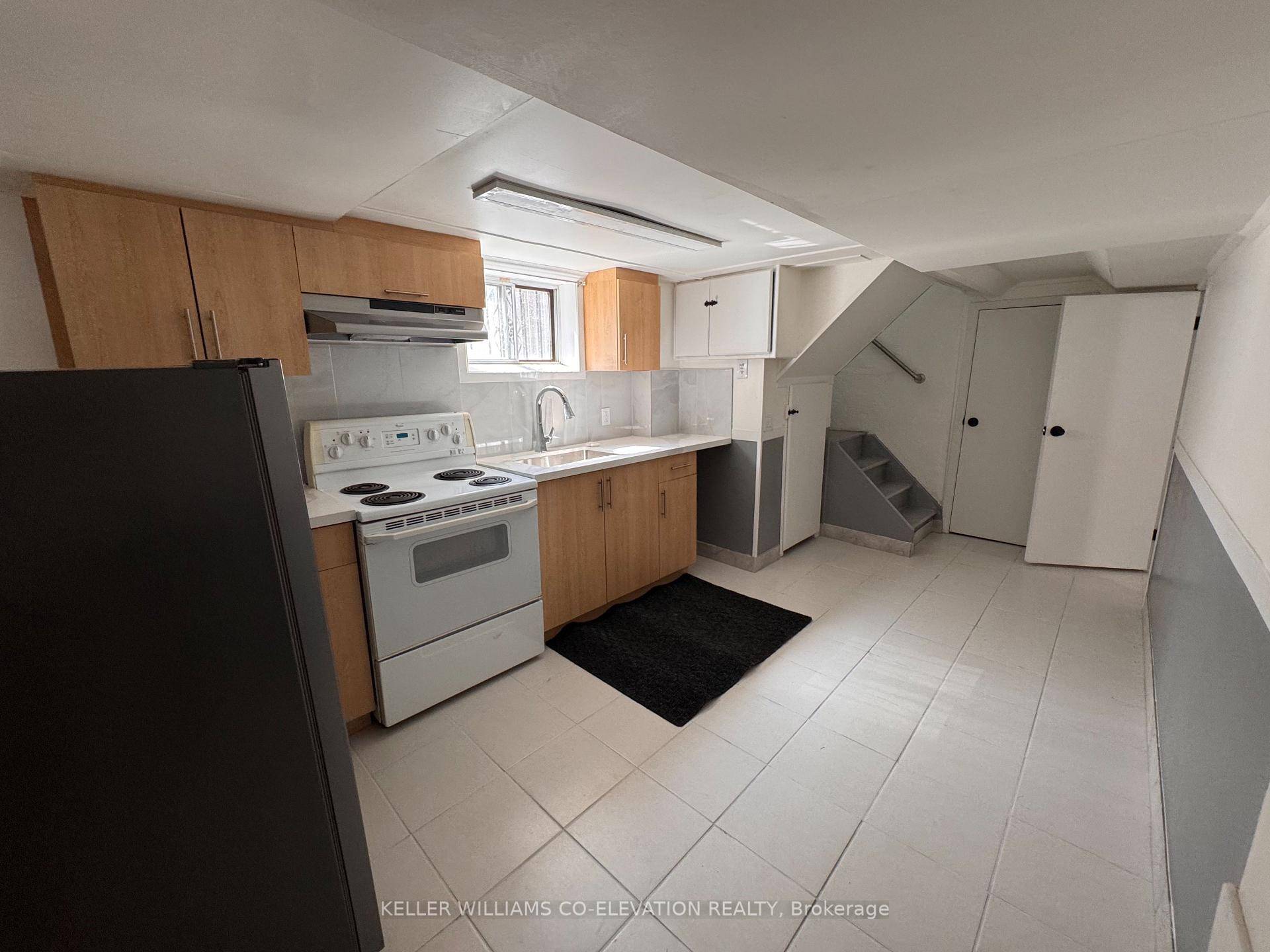 Welcome to 1001 Kipling Avenue !