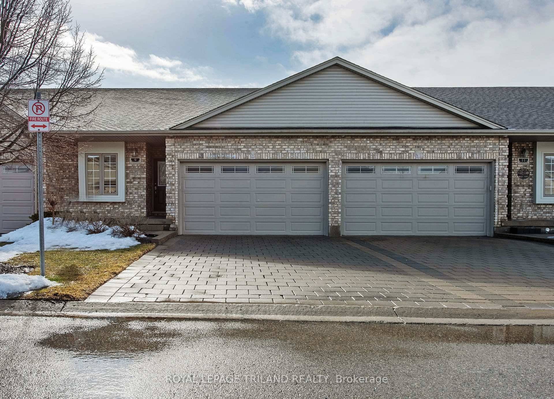 Welcome to your dream home in the serene White Hills community called Gainsborough Place !