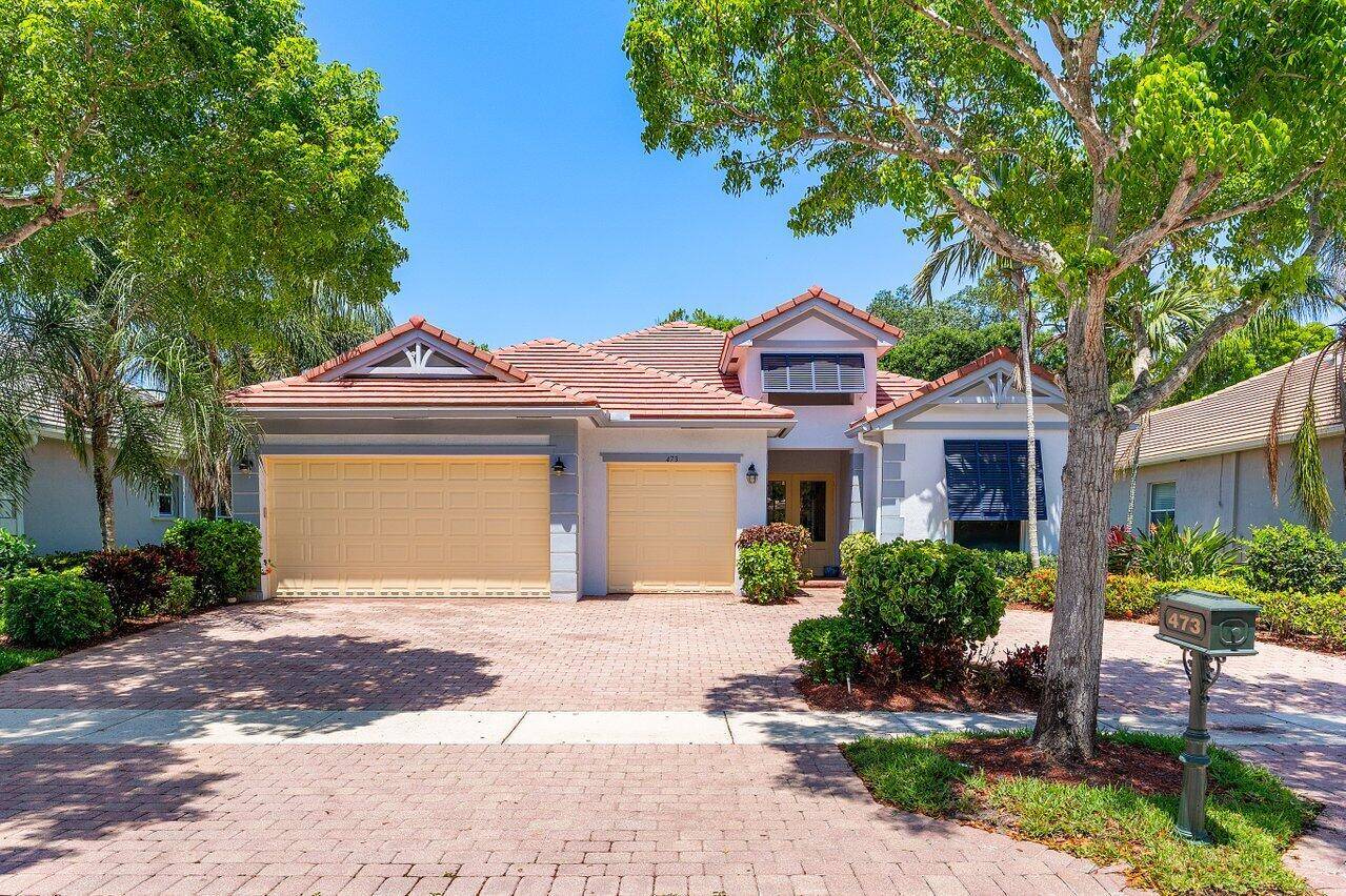 ALL AGES WELCOME ! Amazing split floor plan with 5 Bedrooms, 3 Bathrooms, 3 Car Garage, Laundry room, Extended Screened Covered Patio Circular driveway.