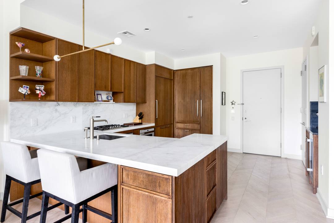 Some photos are virtually staged A unique rental opportunity at the Front and York condominium, a full service building with an amazing amenity package.