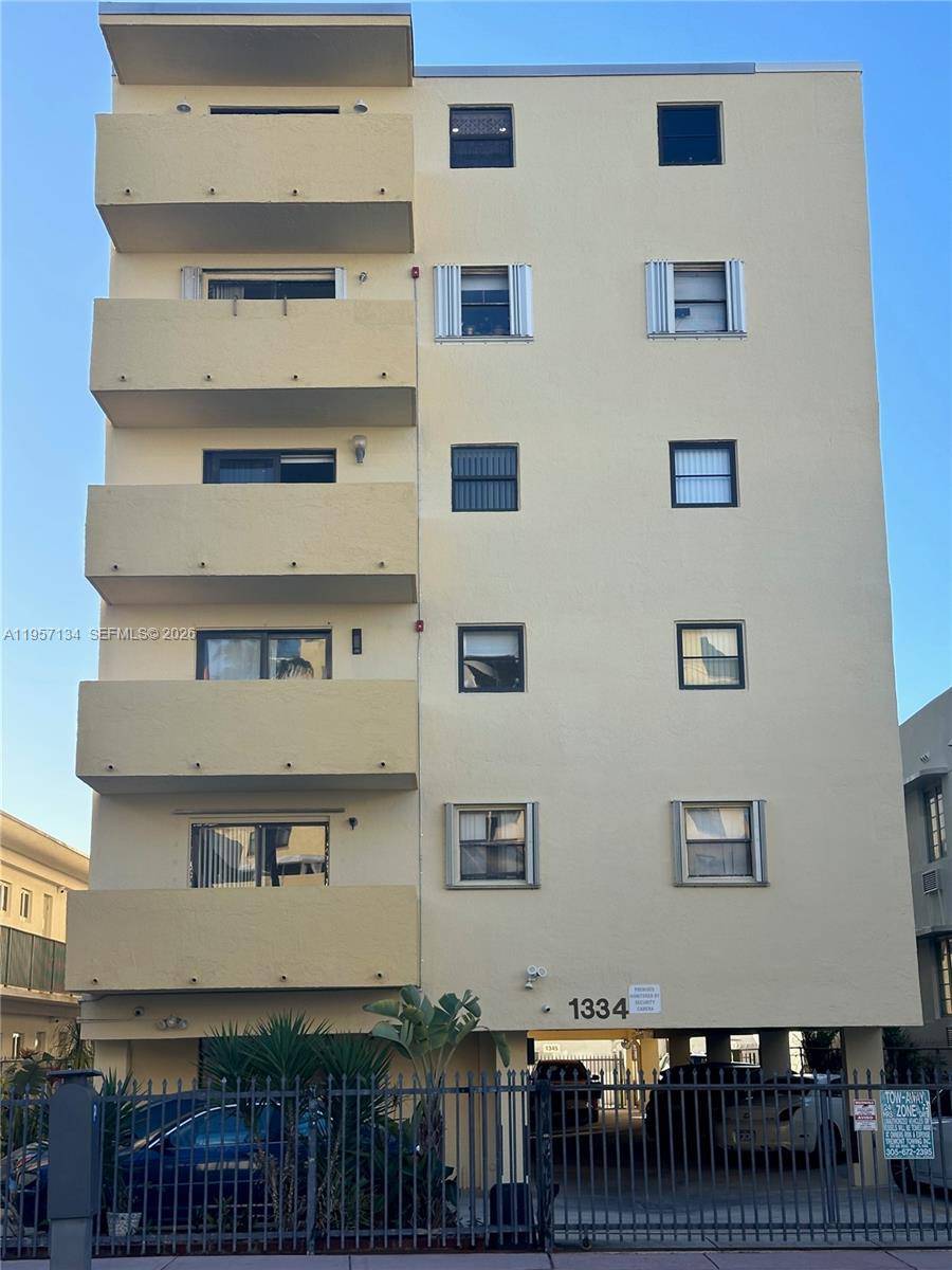 Great location in the heart of South Beach, 1 block from Ocean Drive, short walking distance from Lincoln Road.