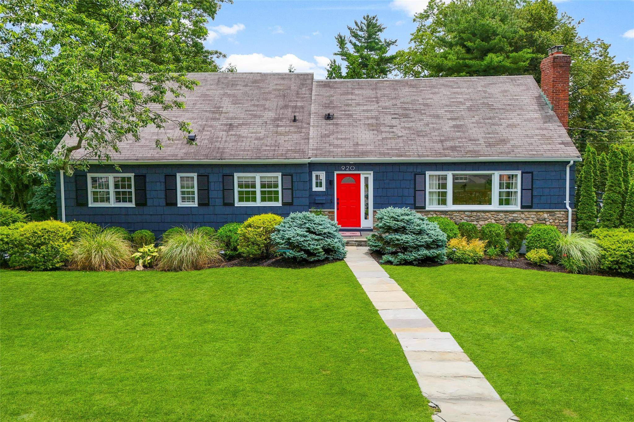 Welcome to 920 Protano Lane an exceptional, move in ready home tucked on a quiet street in Mamaroneck s coveted Orienta community.