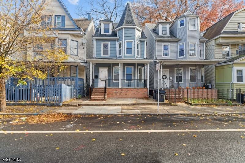 Welcome to 184 Seymour Avenue, Newark !