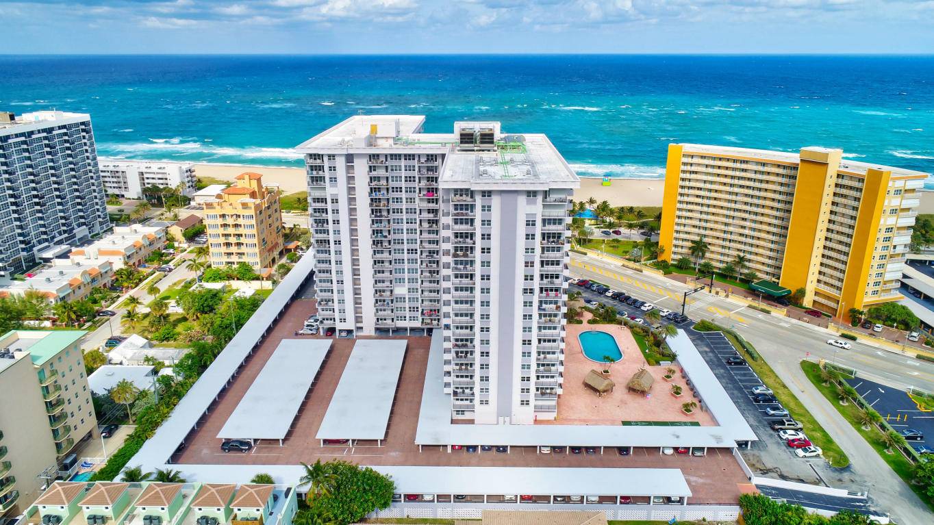 Exceptional Location Exceptional Direct Ocean views !