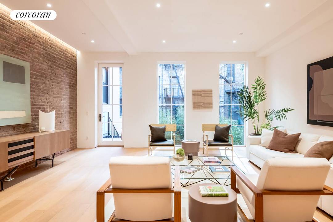Rooted in the East Village's rich artistic legacy, this newly completed townhouse restoration situated in the historic Rothko House, a boutique two unit condominium was once home to celebrated artists ...