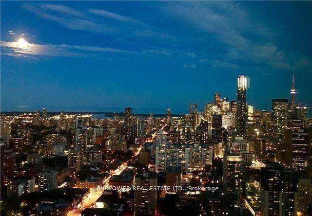 Luxurious Chaz Yorkville Condo.
