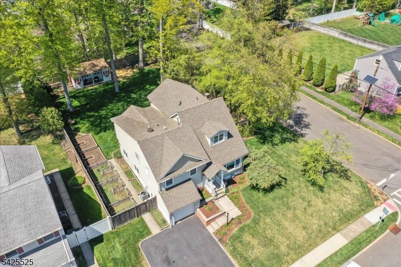 Amazing Location Expanded custom split home offers 5 levels of living space designed for flexibility and everyday comfort !