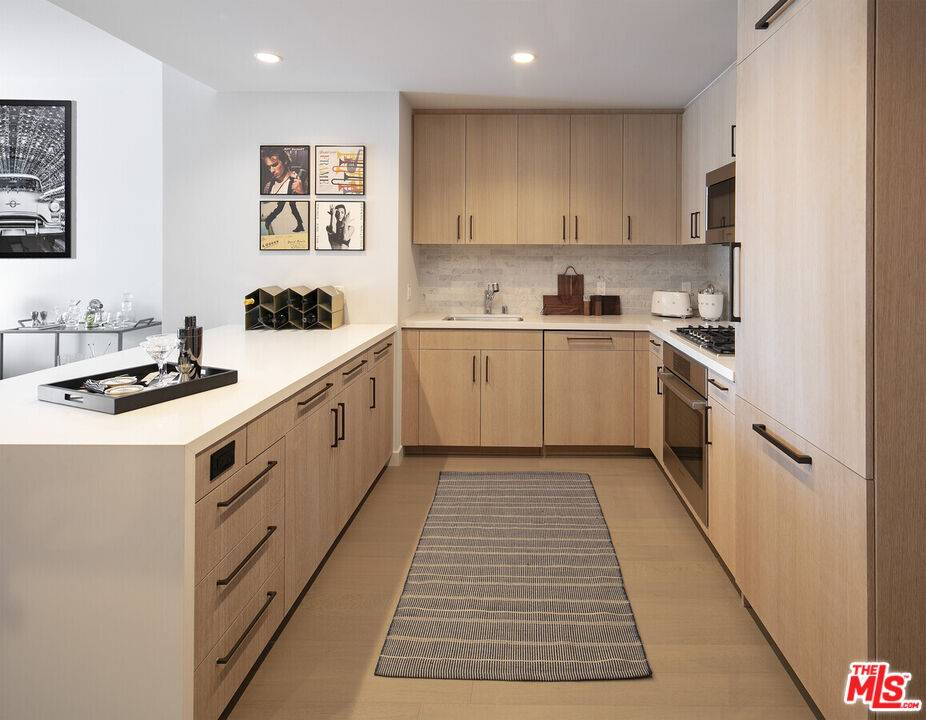 1755 Argyle Ave 1.0 Hollywood Hills East LA
