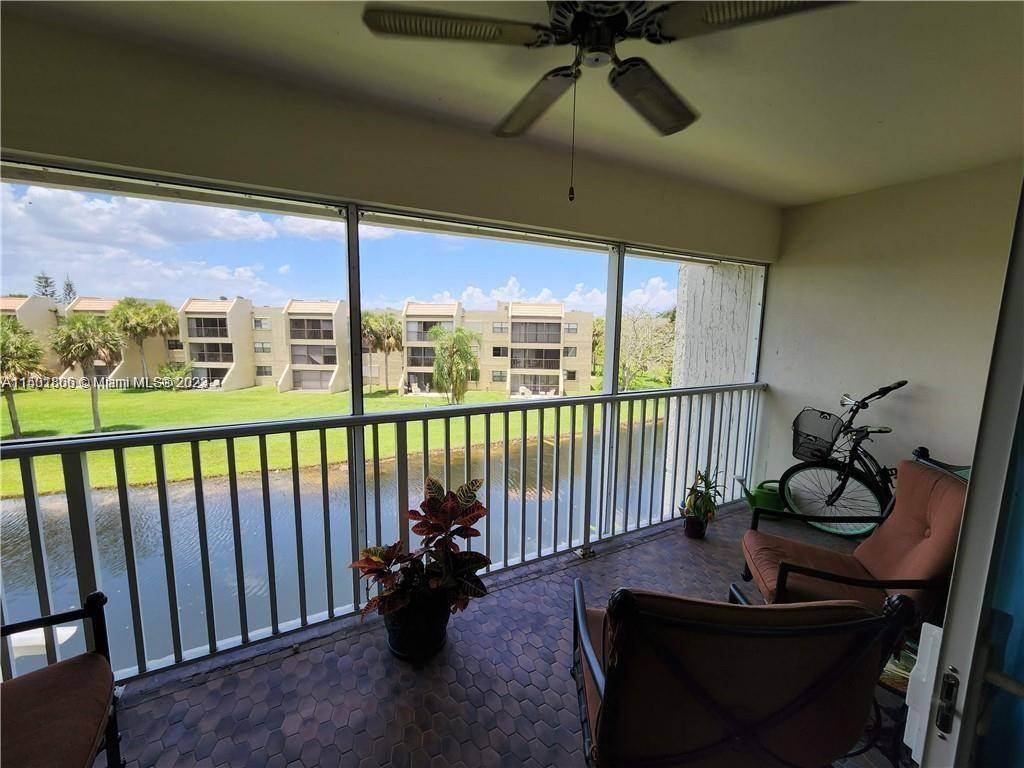 Renovated 2 bedroom 2 bathroom located at Racquet Club in the heart of Weston, Florida.