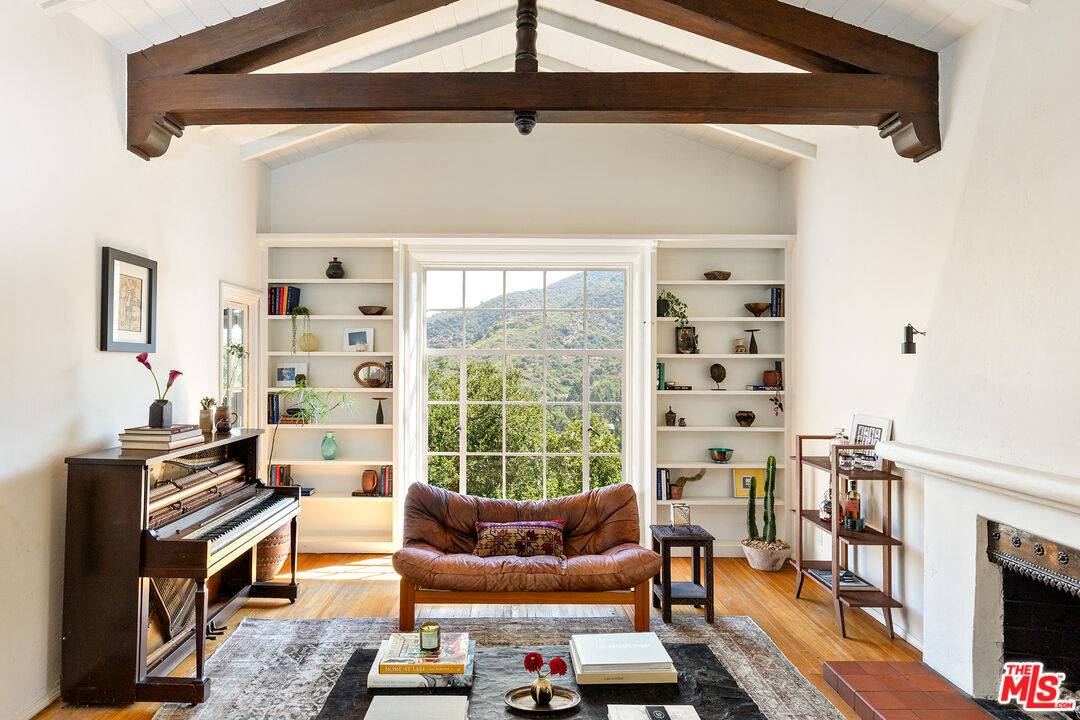 3468   Troy Dr 3BR Hollywood Hills East La