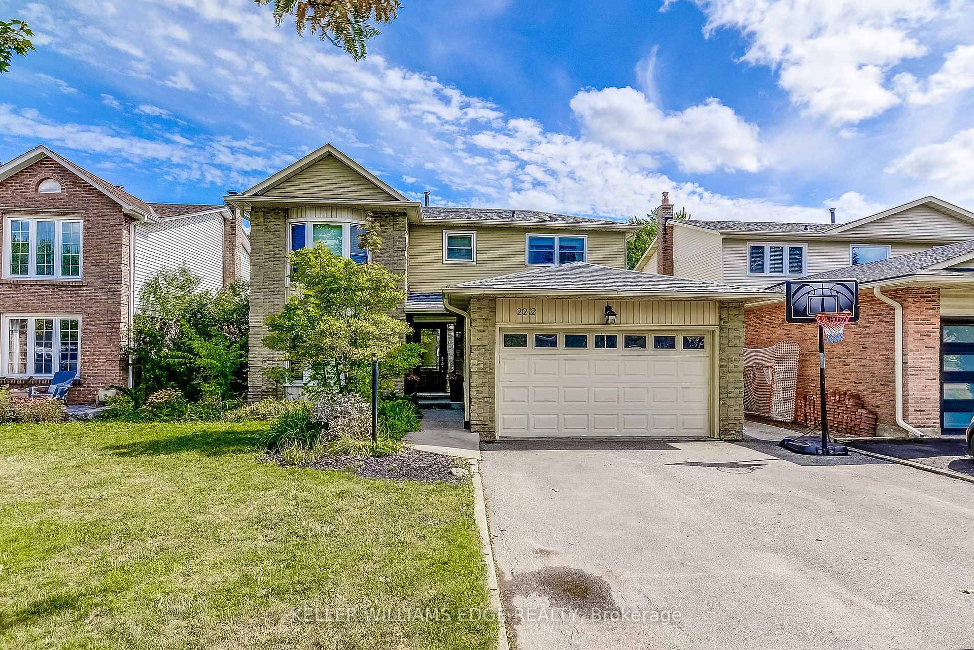 Welcome to 2212 Melissa Crescent in Burlington's sought after Brant Hills community.