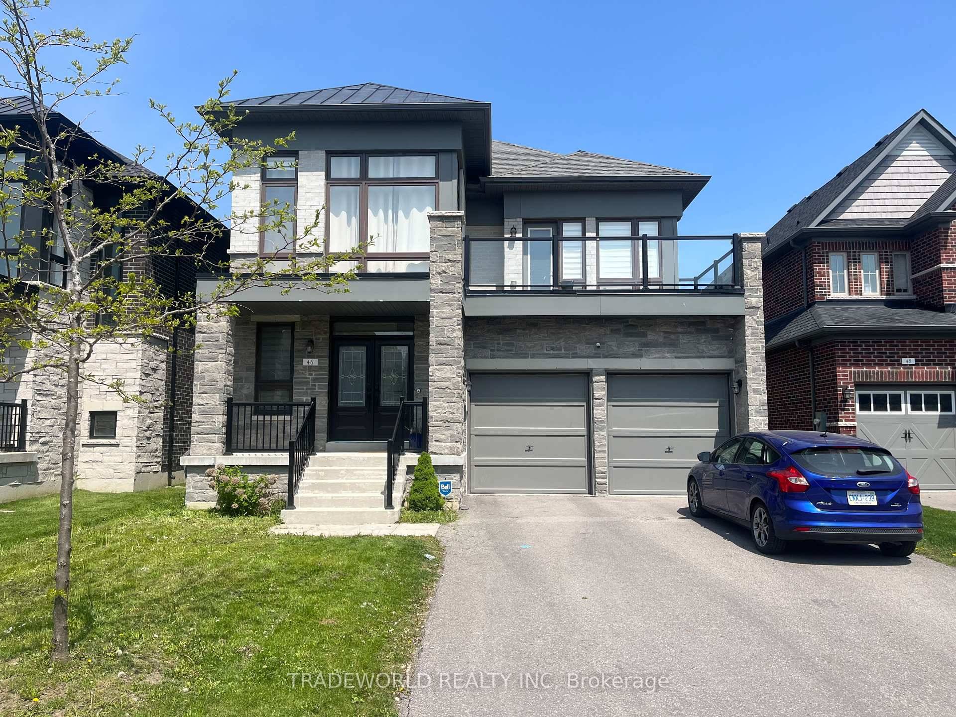 Rare Find 4 En suite Bedrooms 2 Storey Detached House In Sharon Village Finished Basement With 2 Extra Bedrooms And 3 Pc Bathroom