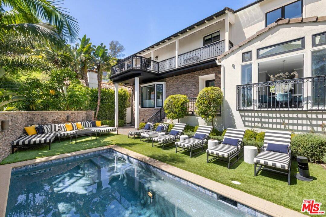 1472 N Kings Rd 3BR Sunset Strip La