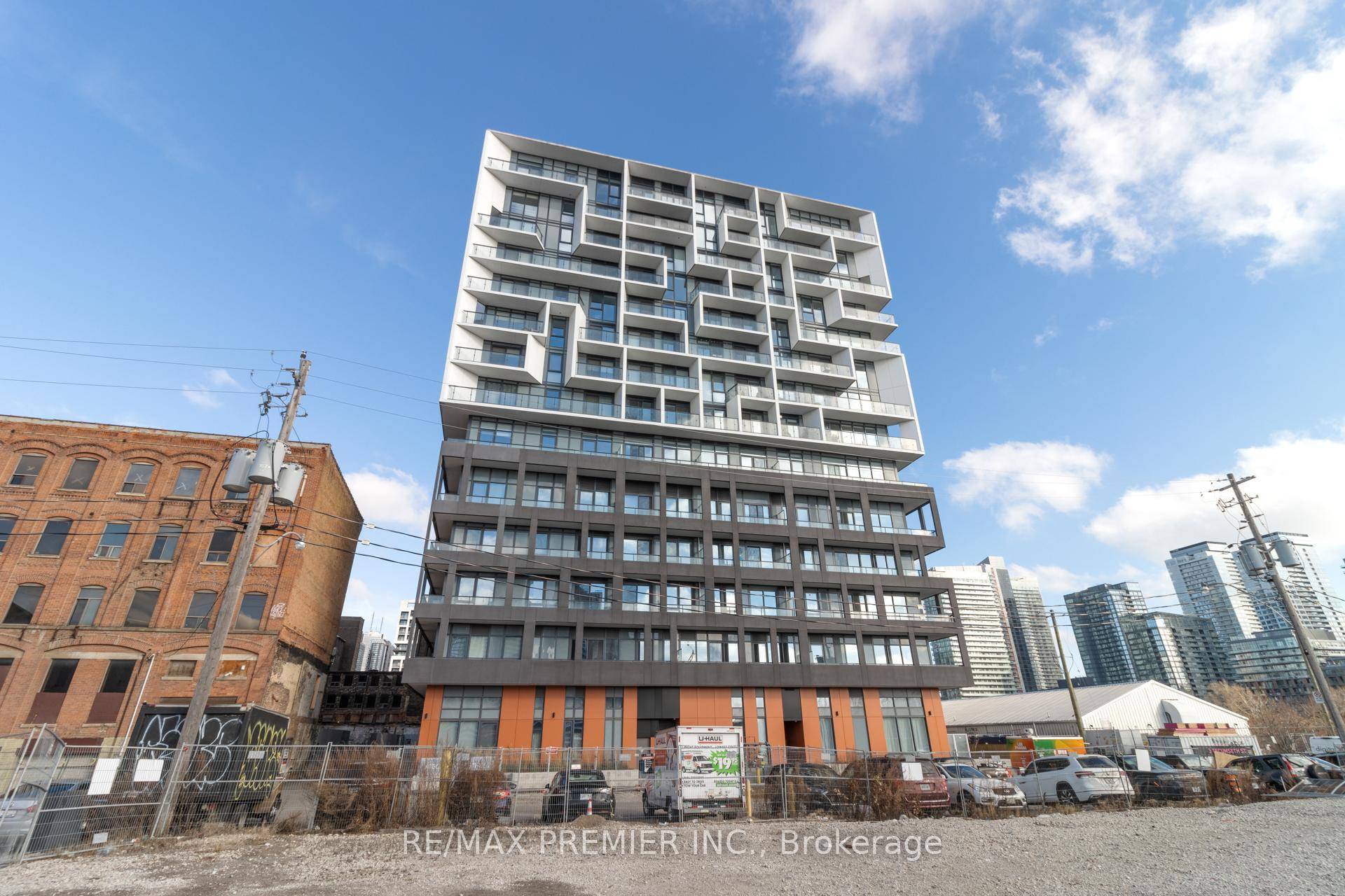 WEST Condos By Aspen Ridge Homes Where Luxury Meets Convenience In One Of Toronto's Most Vibrant And Sought After Neighborhoods !