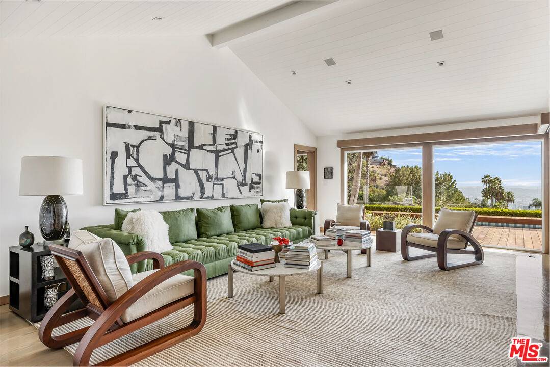 8814   Pinto Pl 2BR Sunset Strip La