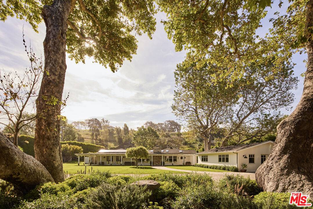 6172   Bonsall Dr 4BR Malibu La