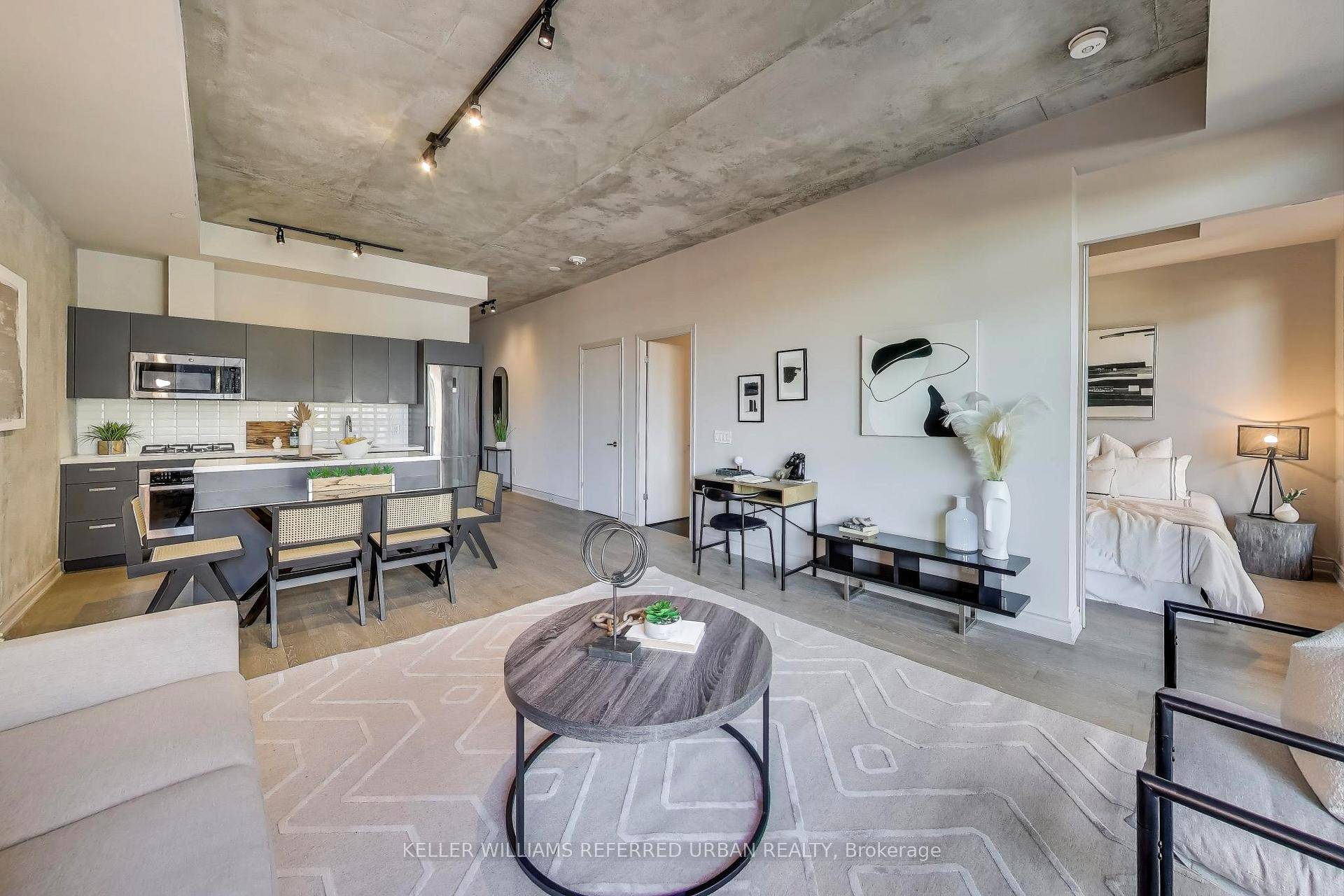 Spacious 2 Bedroom Loft At The Harlowe.