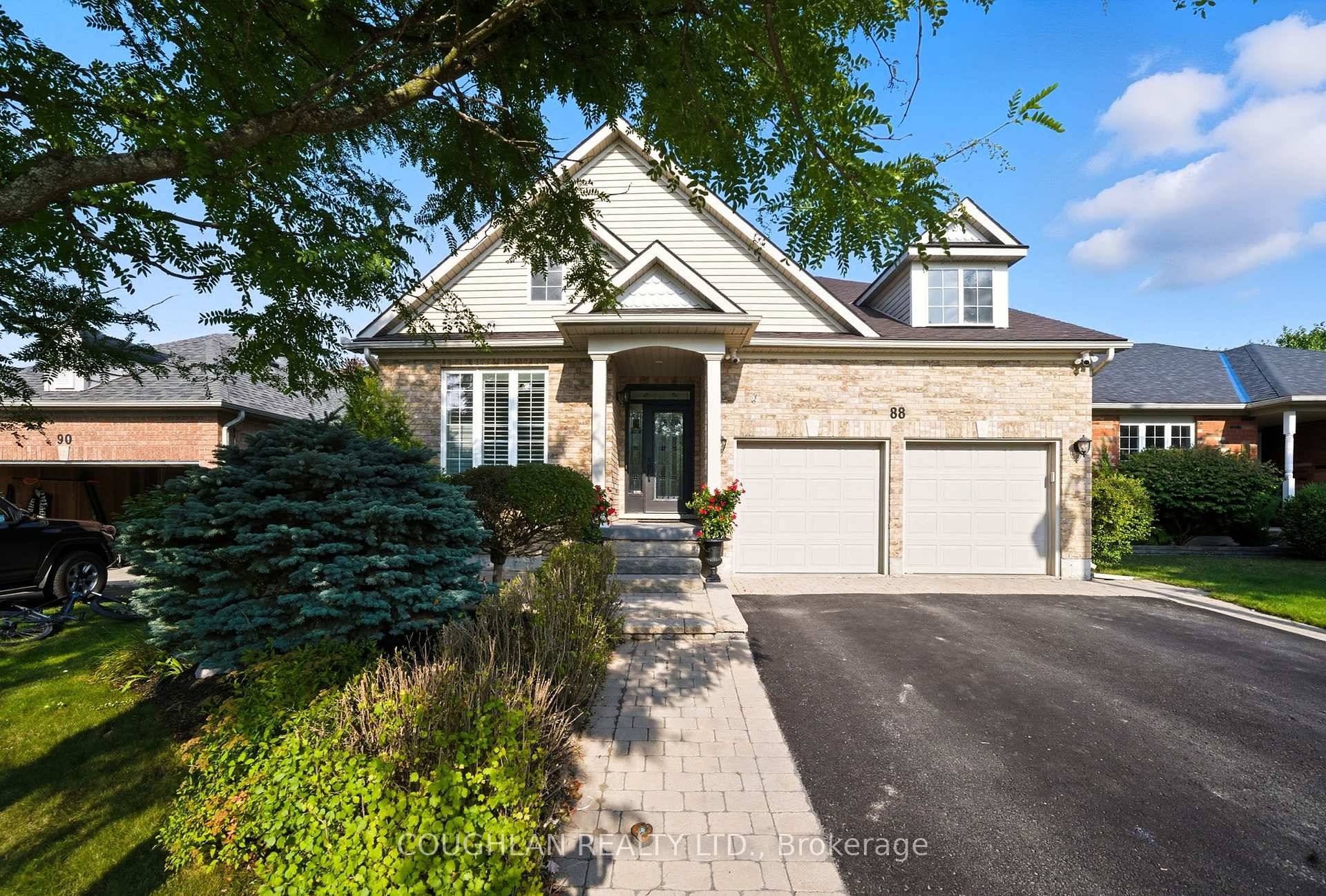 Stunning Uxbridge Bungaloft 4 1 Bed 4 Baths with a Finished Walk Out Basement.