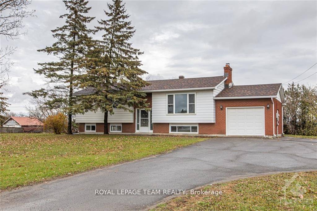 Prime commercial opportunity on high traffic Carp Road in Stittsville.