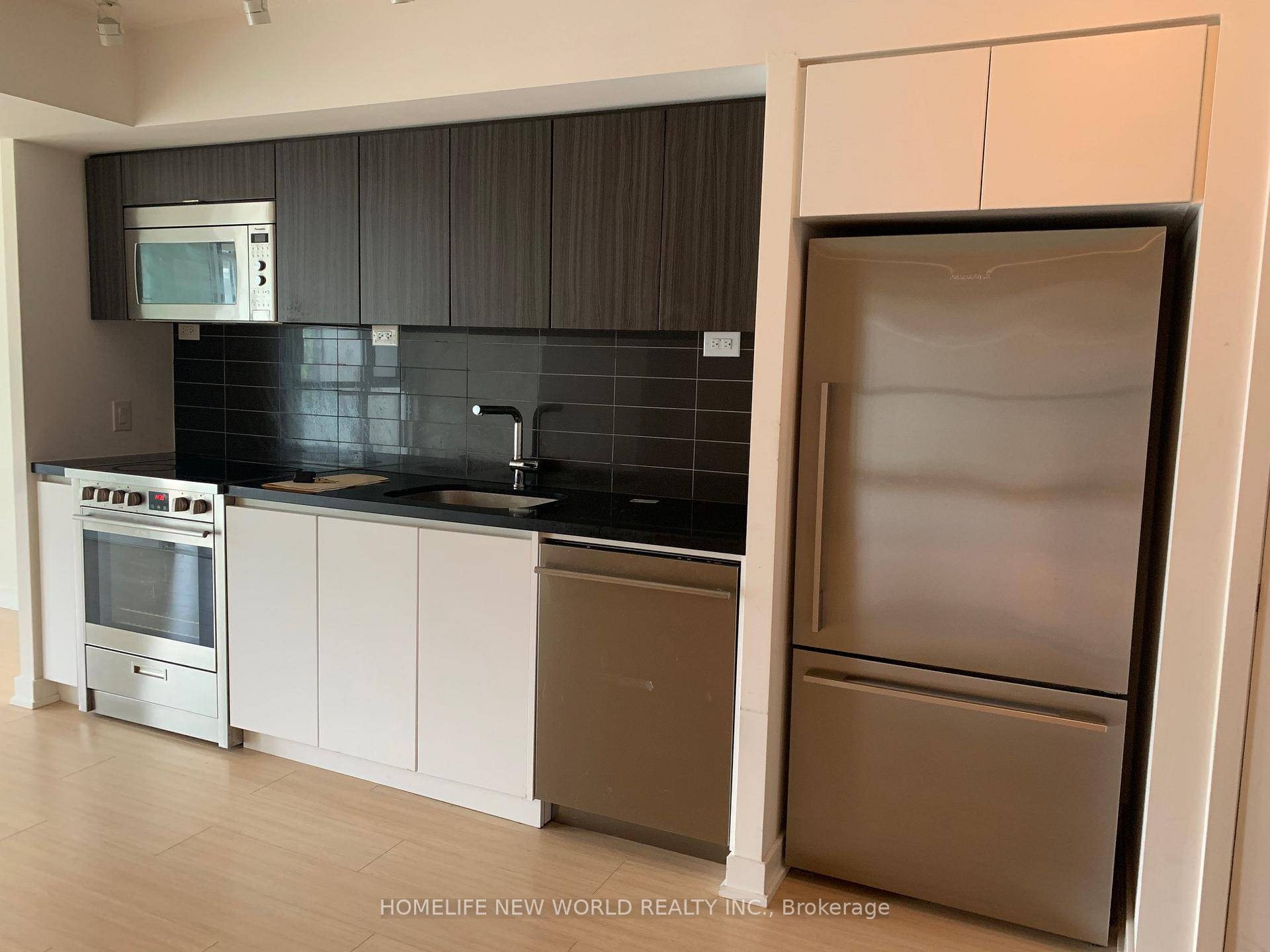 Luxury Condo Spectra In A Master Planned Community Spacious 1 Bedroom Den Unit With Huge Balcony Floor To Ceiling Windows Lots Of Natural Light Superb Facilities Poolside Lounge, Hot Tub, ...