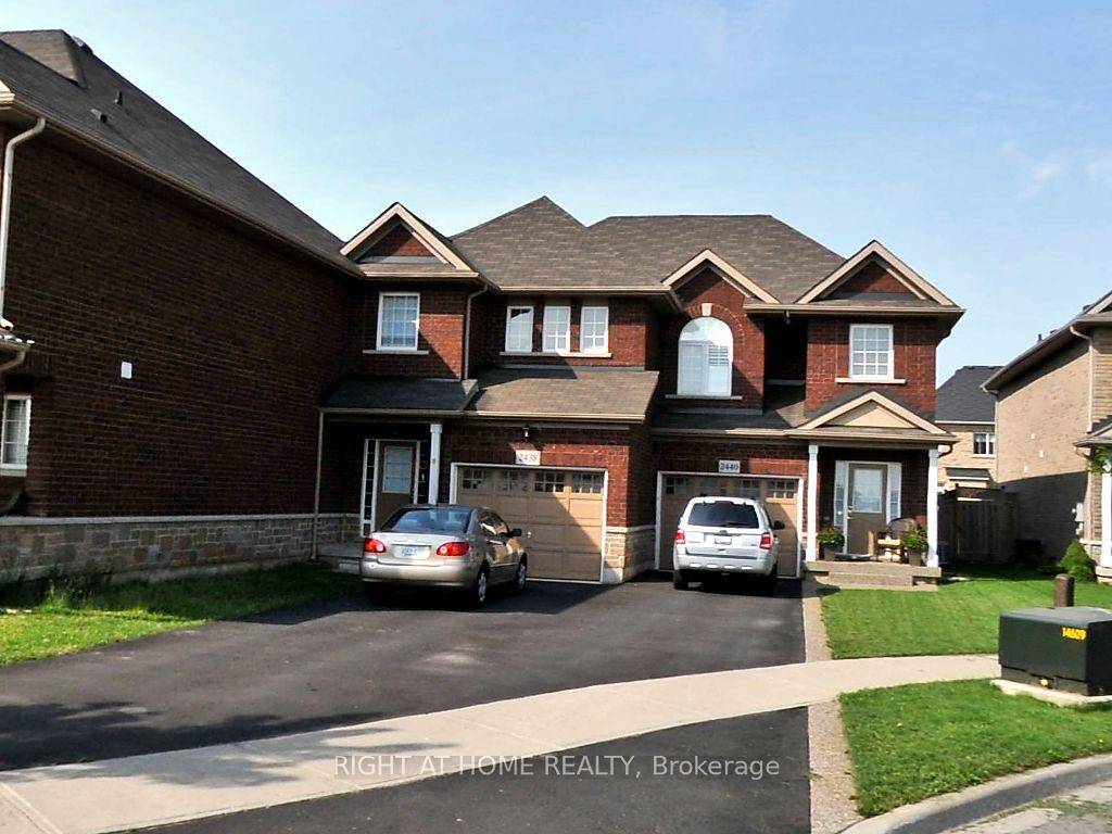 Beautiful Townhome In Desirable Area.