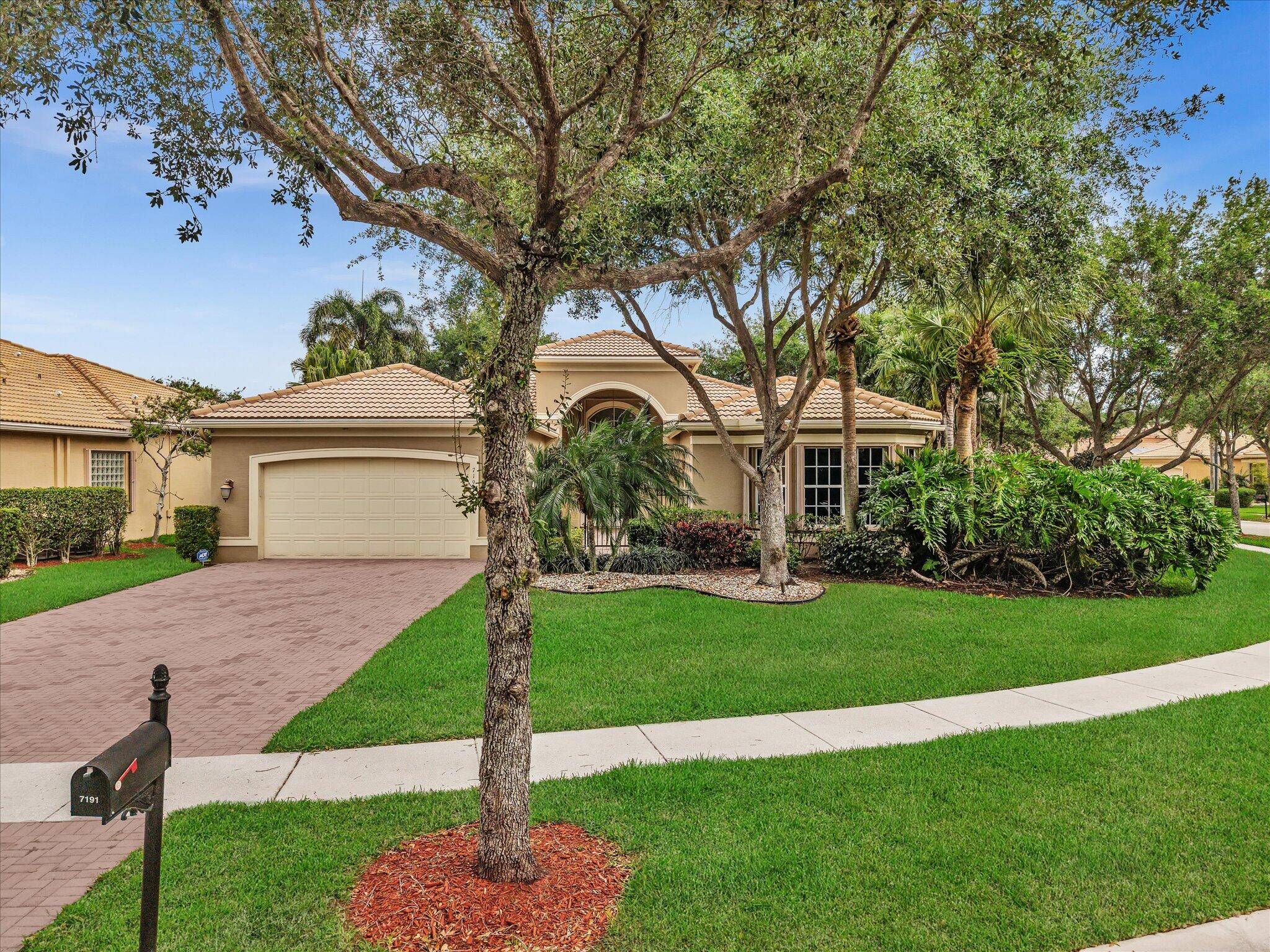 Enjoy the resort lifestyle of Valencia Pointe.