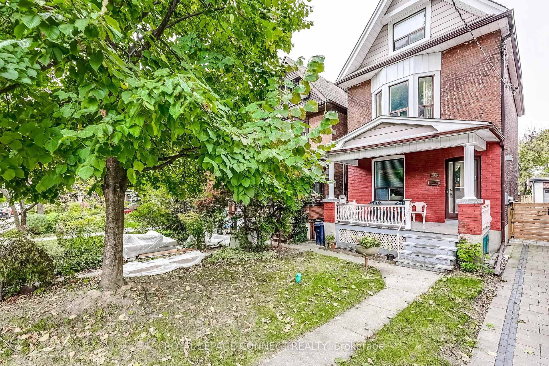 Welcome to Woodycrest Avenue, where city living meets convenience !