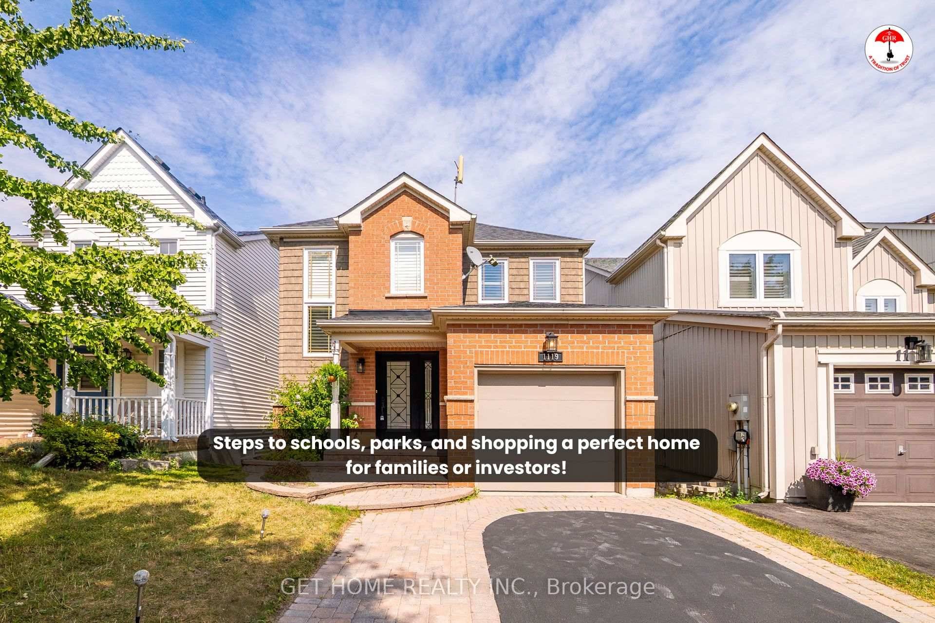 Welcome to 1119 Ashgrove Crescent a beautifully upgraded 3 1 bedroom, 3 bath detached home in the family friendly Pinecrest community is move in ready !
