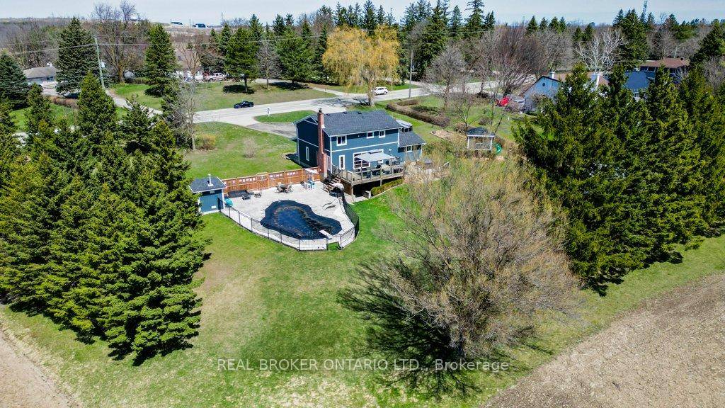 Beautifully Renovated Home Minutes from The Boardwalk !