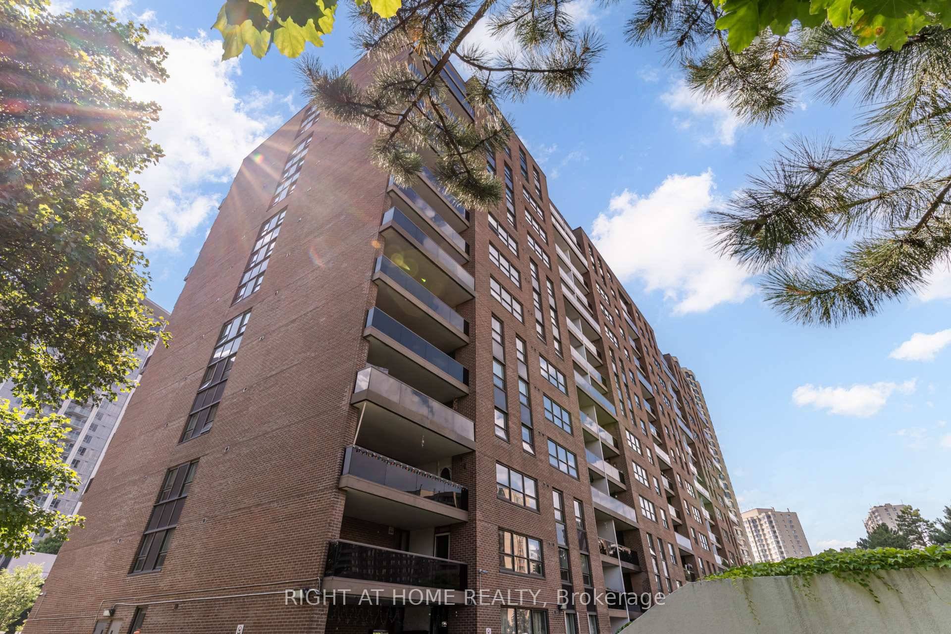 Welcome to this stunning fifth floor private end unit in the heart of Brampton !