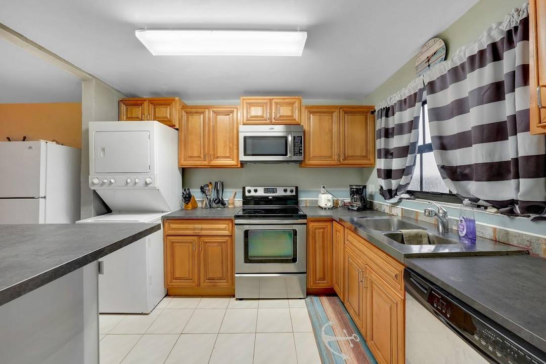 CANNES VILLAGE Condo Grand-Bahama-Freeport